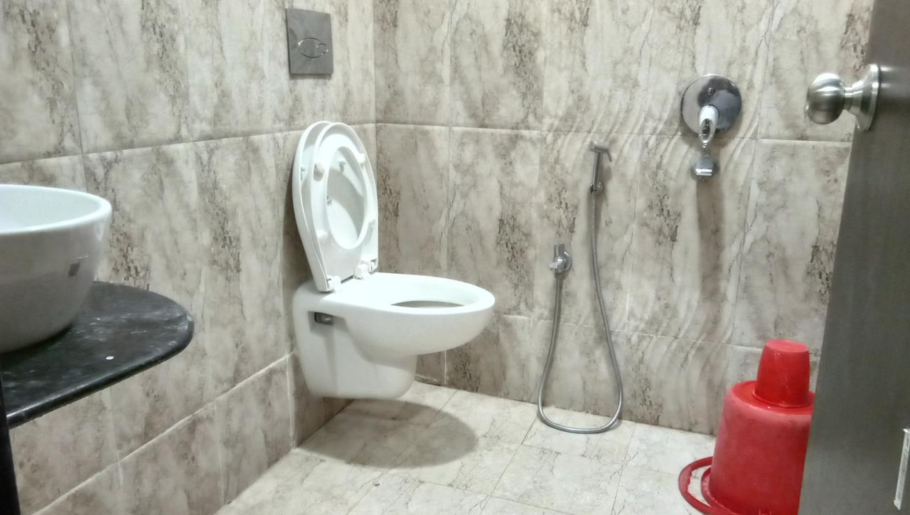 Hotel Barkha Rāipur 外观 照片