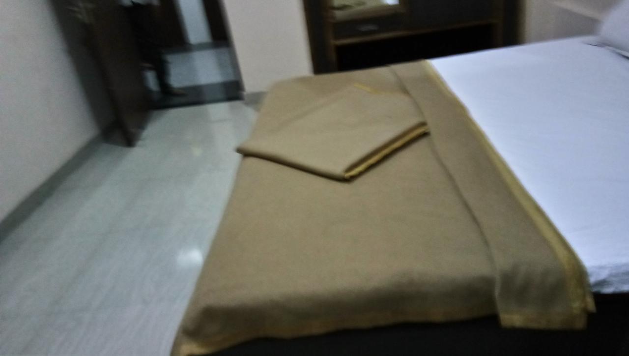 Hotel Barkha Rāipur 外观 照片